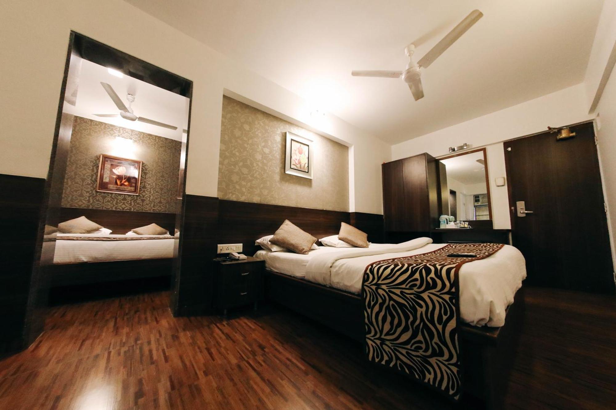Hotel Maharana Inn Chembur Mumbai Exterior photo
