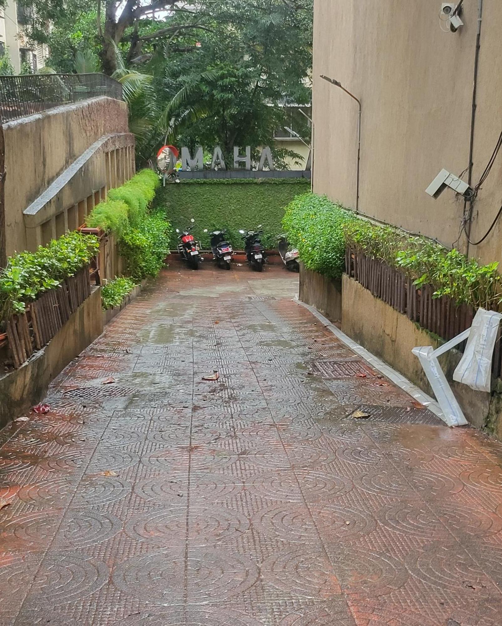 Hotel Maharana Inn Chembur Mumbai Exterior photo