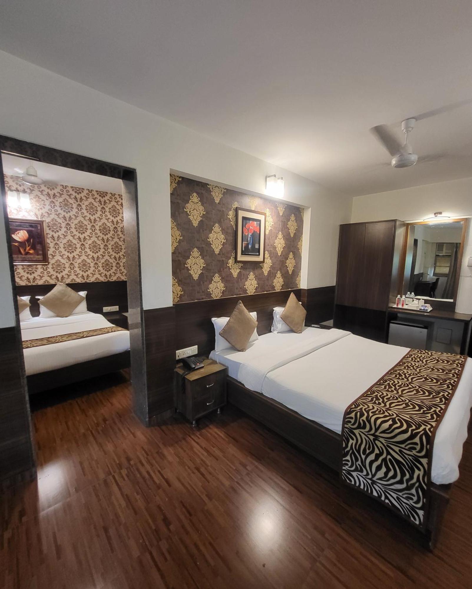 Hotel Maharana Inn Chembur Mumbai Exterior photo